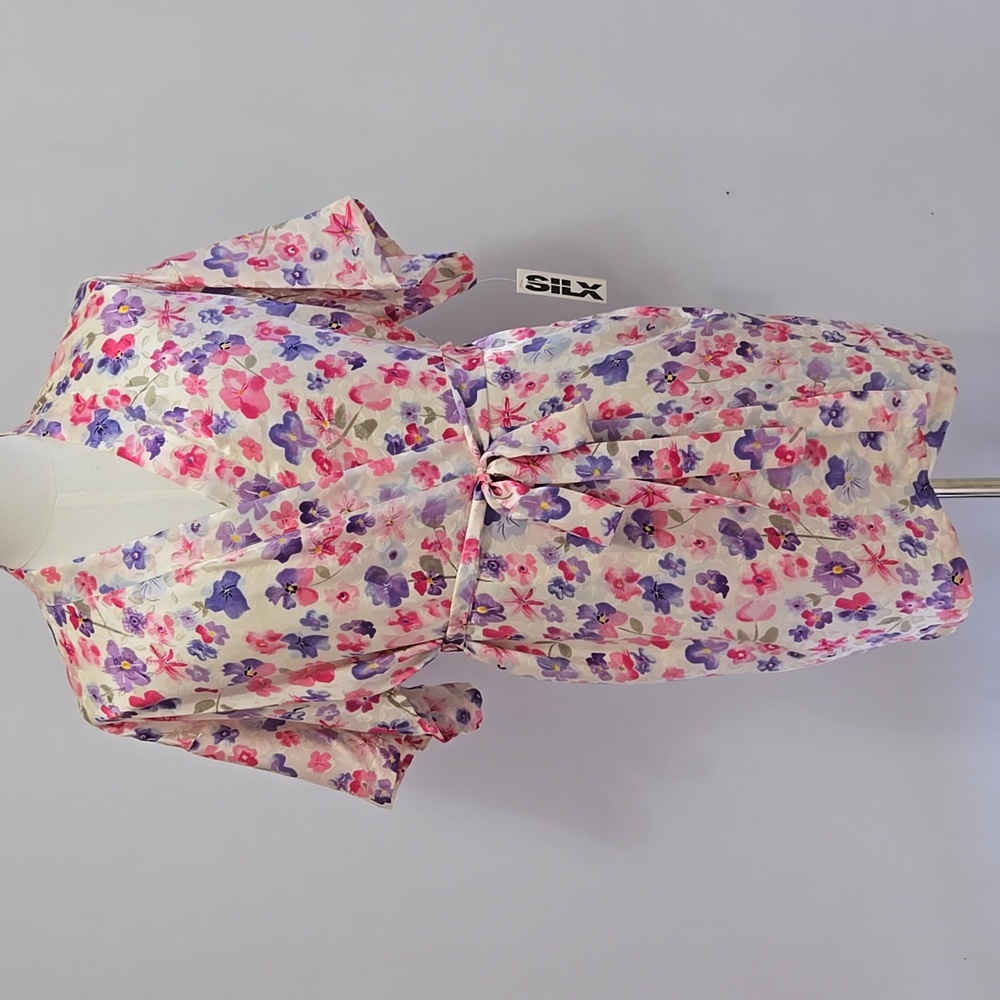 Vintage SILX Silk Robe Size M Spring Pansy Floral Print‎ August Silk